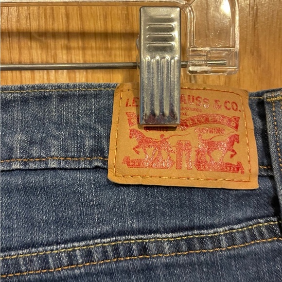 Levi 505 Straight Jeans - Size 31 - Picture 3 of 10
